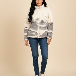 Rare rare rare Aelfric Eden size medium